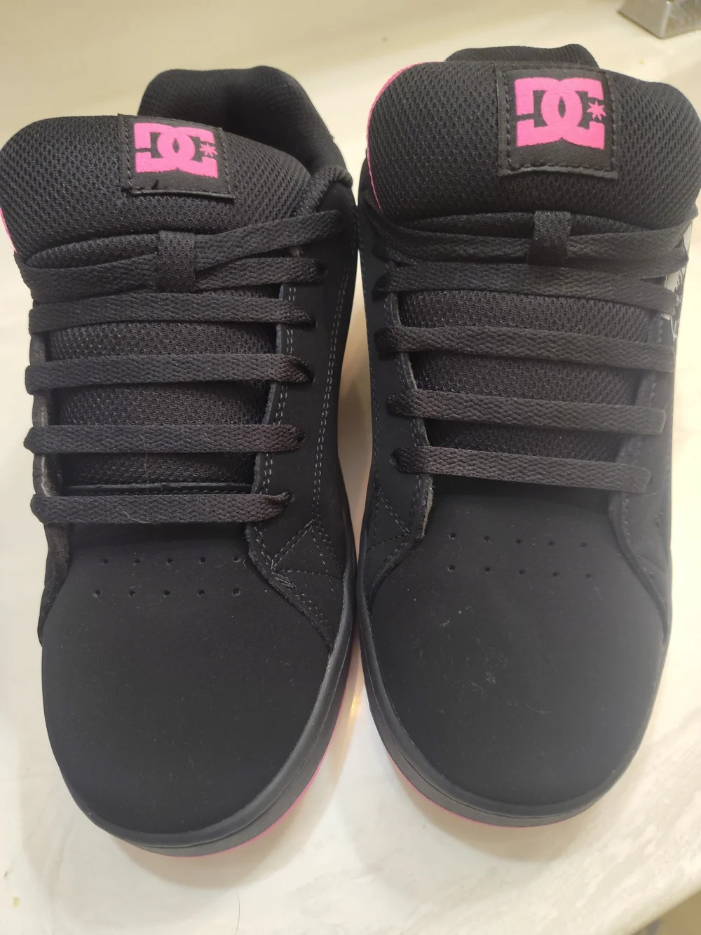 Women's DC Size 11